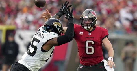 December run has surging Buccaneers going for another NFC South title